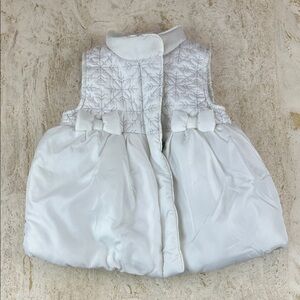 Cynthia Rowley white puffer vest with boy accents girls size 12 month